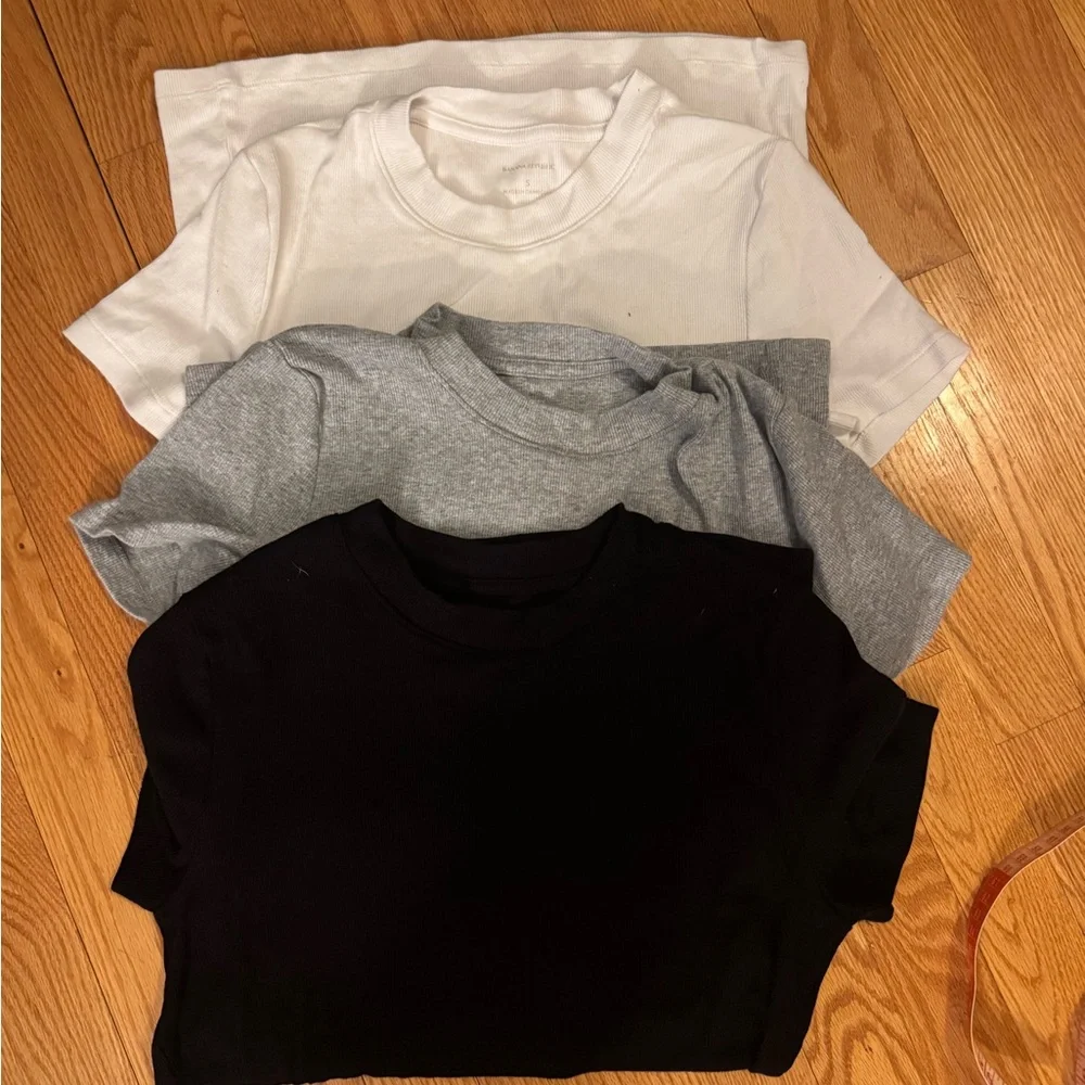 Set of 3 Banana Republic Classic Ribbed Tees - Black, Gray, and White - Picture 2 of 7